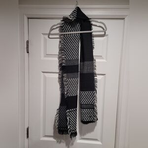Black and White Checkered Men's Scarf